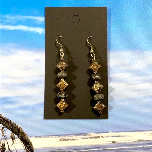 Boho style earrings - Picture 1 of 1